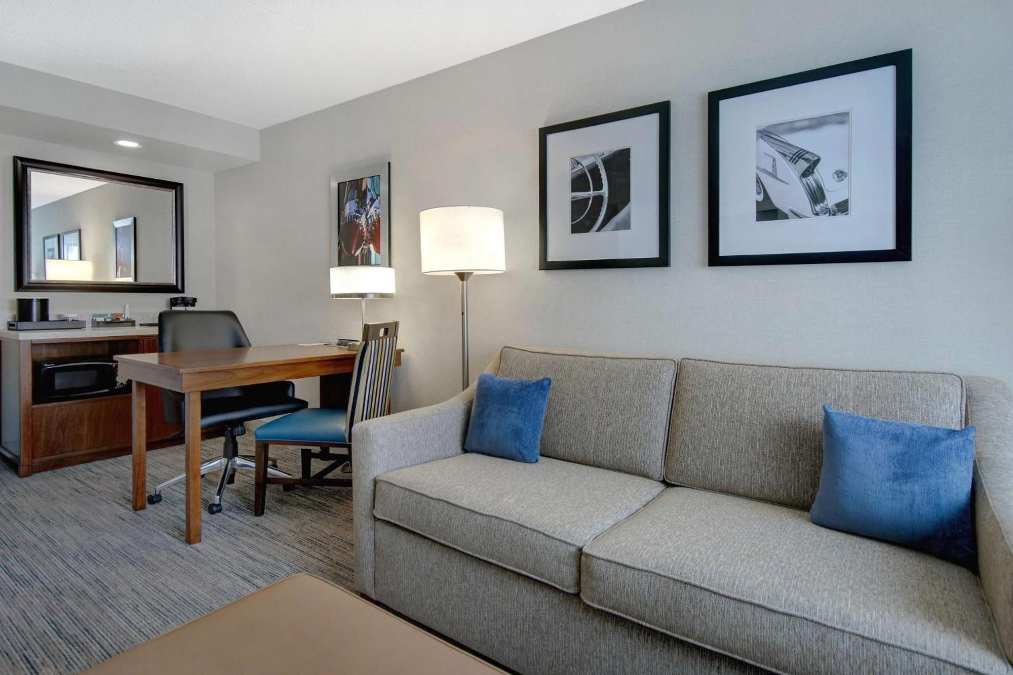 Embassy Suites By Hilton Detroit Metro Airport Romulus Extérieur photo
