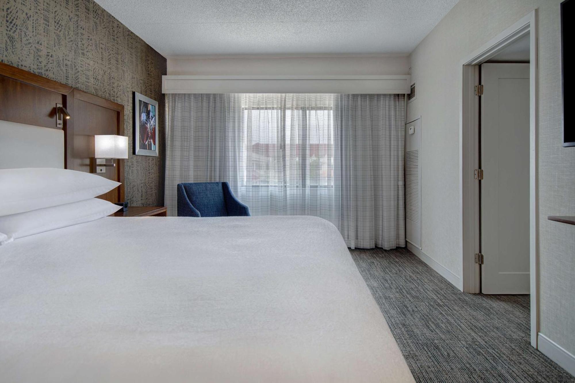 Embassy Suites By Hilton Detroit Metro Airport Romulus Extérieur photo