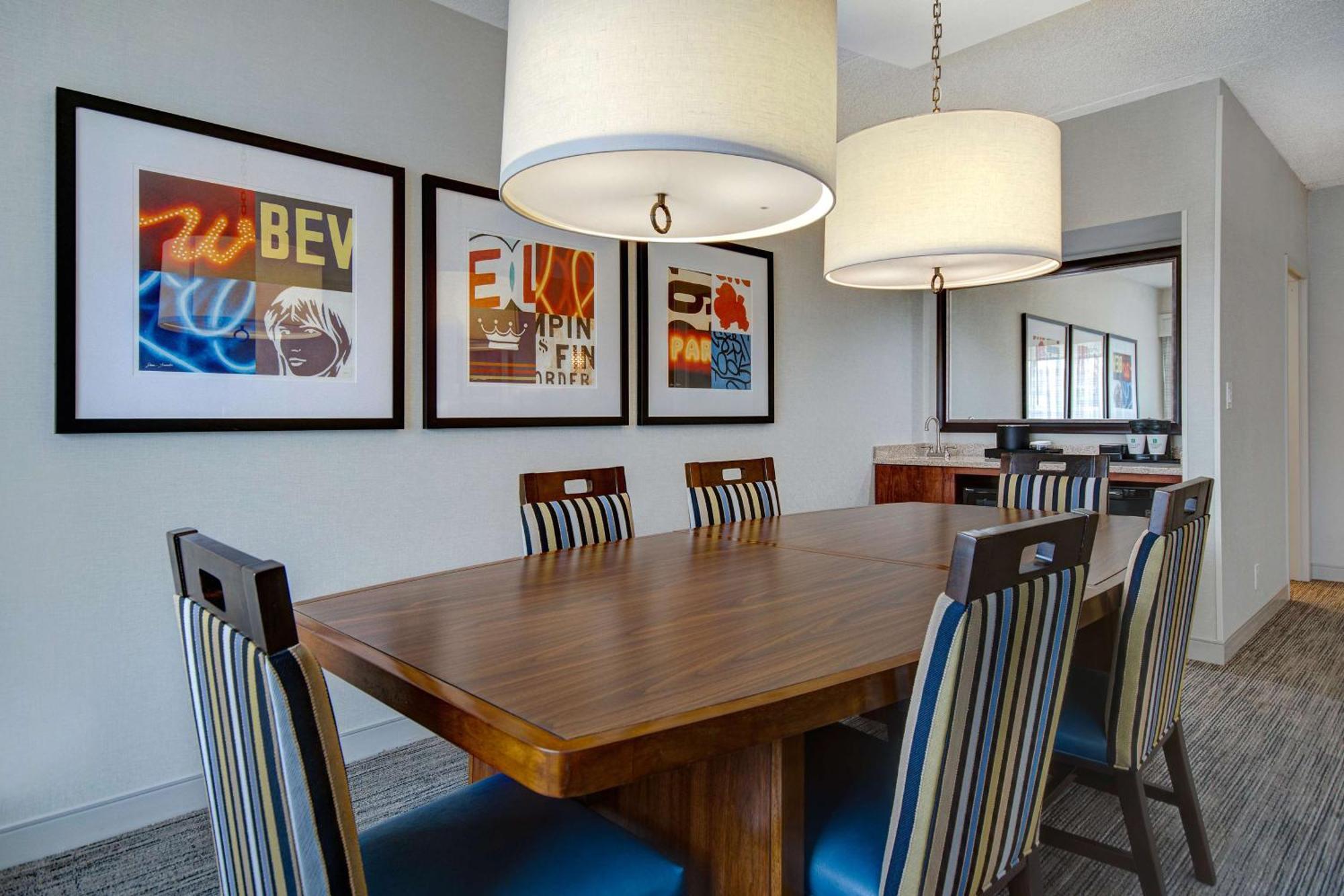 Embassy Suites By Hilton Detroit Metro Airport Romulus Extérieur photo