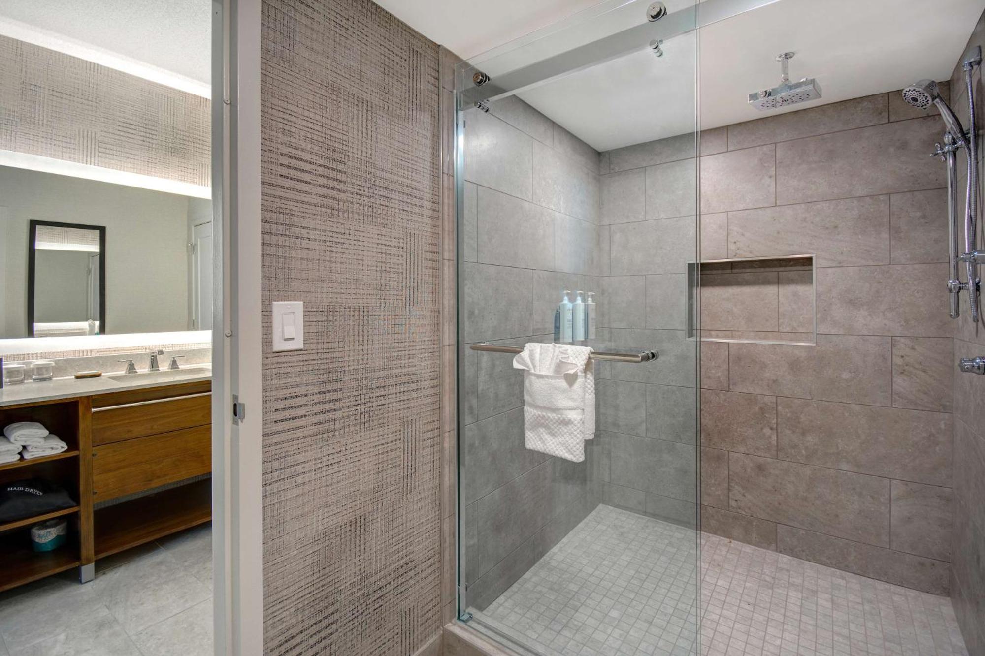 Embassy Suites By Hilton Detroit Metro Airport Romulus Extérieur photo