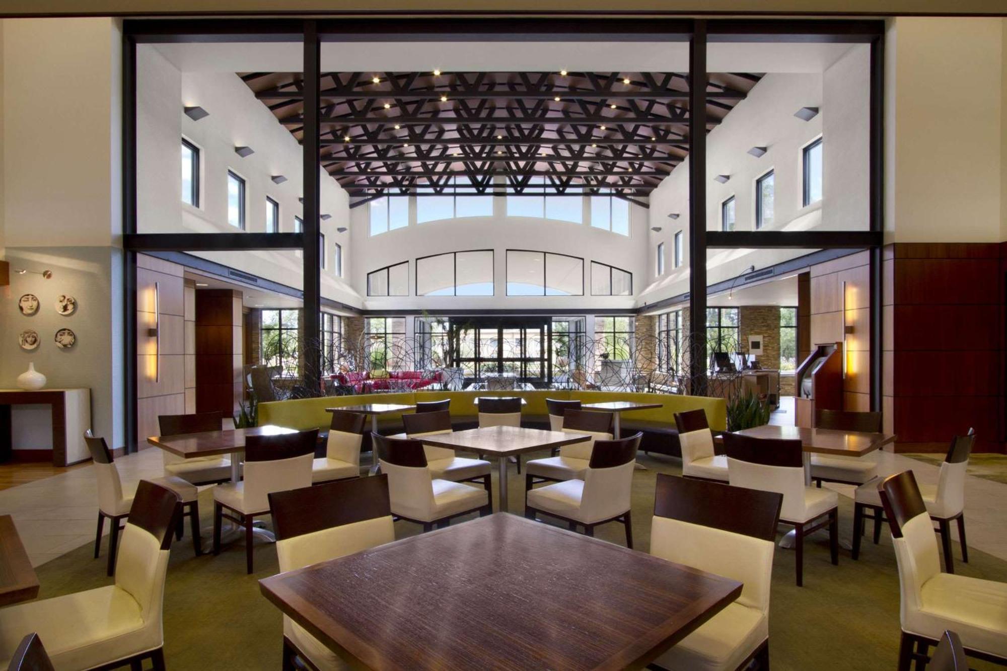 Embassy Suites By Hilton Detroit Metro Airport Romulus Extérieur photo
